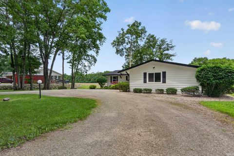 Tiny photo for 2818 High Street, Logansport, IN 46947 (MLS # 202623448)