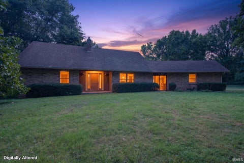 Photo of 1832 N Private Road 190 East, Logansport, IN 46947 (MLS # 202637418)