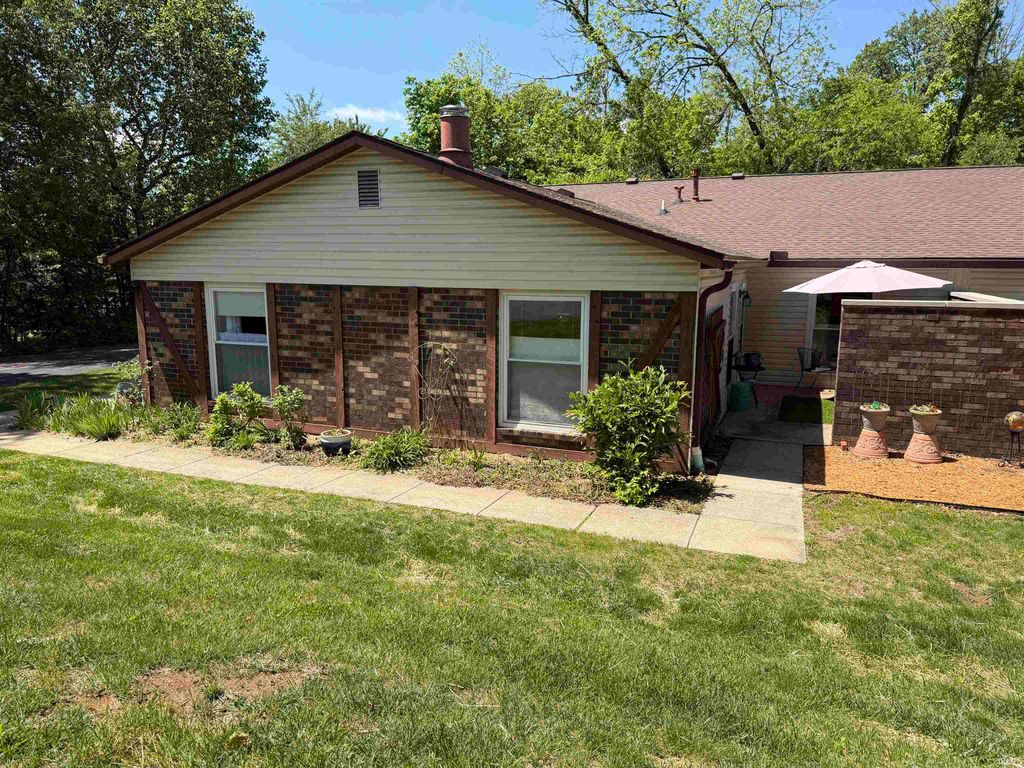 Photo of 906 E Commons Drive, Bloomington, IN 47401 (MLS # 202617750)