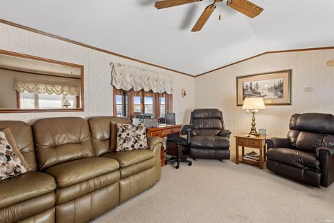 Tiny photo for 3981 E Parses Road, Monticello, IN 47960 (MLS # 202609972)