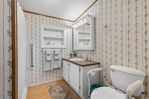 Tiny photo for 3981 E Parses Road, Monticello, IN 47960 (MLS # 202609972)