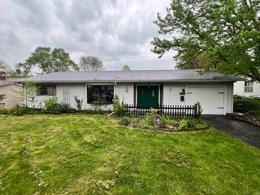 Photo of 1935 Trent Way, South Bend, IN 46614 (MLS # 202615263)