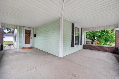 Tiny photo for 2313 High Street, Logansport, IN 46947 (MLS # 202638490)
