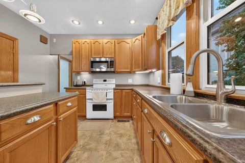 Tiny photo for 2313 High Street, Logansport, IN 46947 (MLS # 202638490)