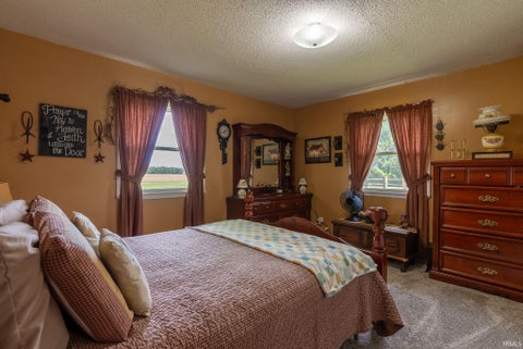 Tiny photo for 6506 E 250 N Road, Monticello, IN 47960 (MLS # 202639039)