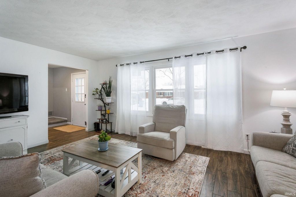 Photo of 56036 Erhart Drive, Mishawaka, IN 46545 (MLS # 202603417)