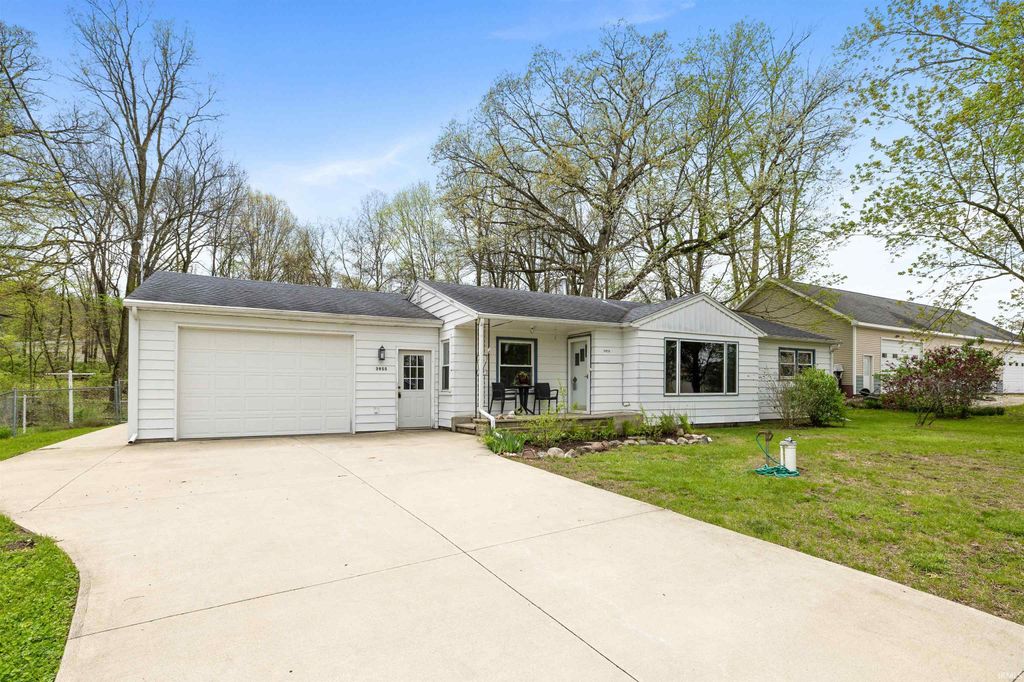 Photo of 3955 W Shady Side Road, Angola, IN 46703 (MLS # 202615608)