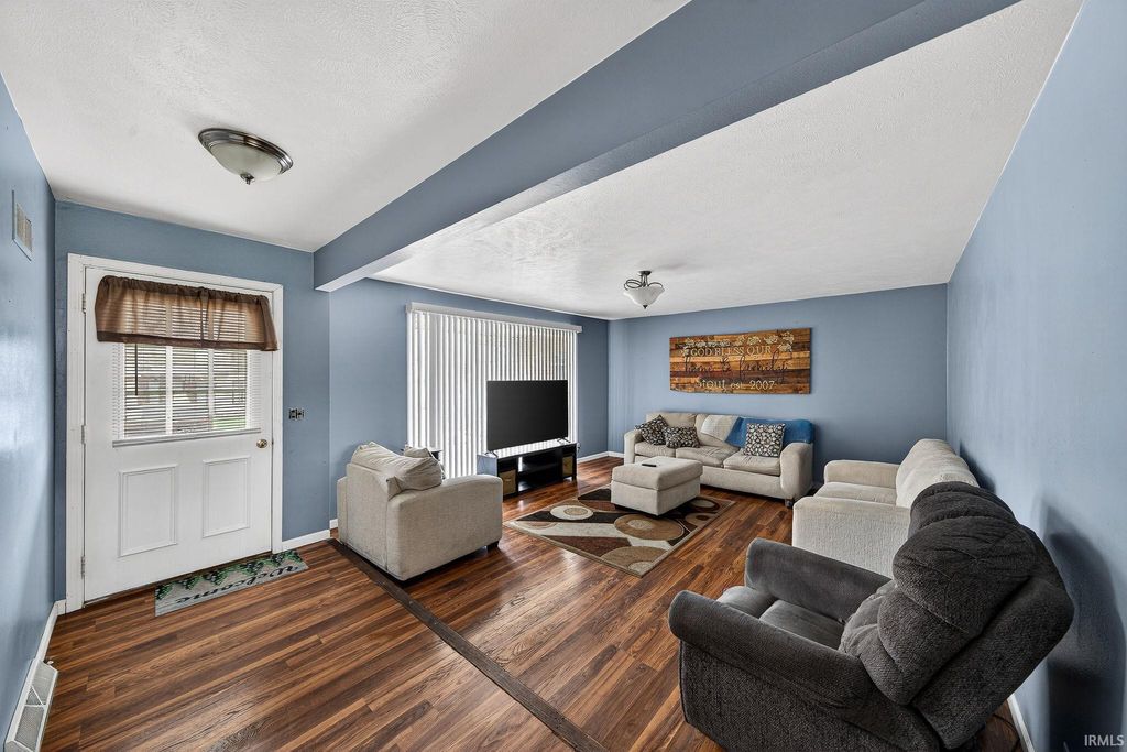 Photo of 1626 N Bay Drive, Elkhart, IN 46514 (MLS # 202610003)