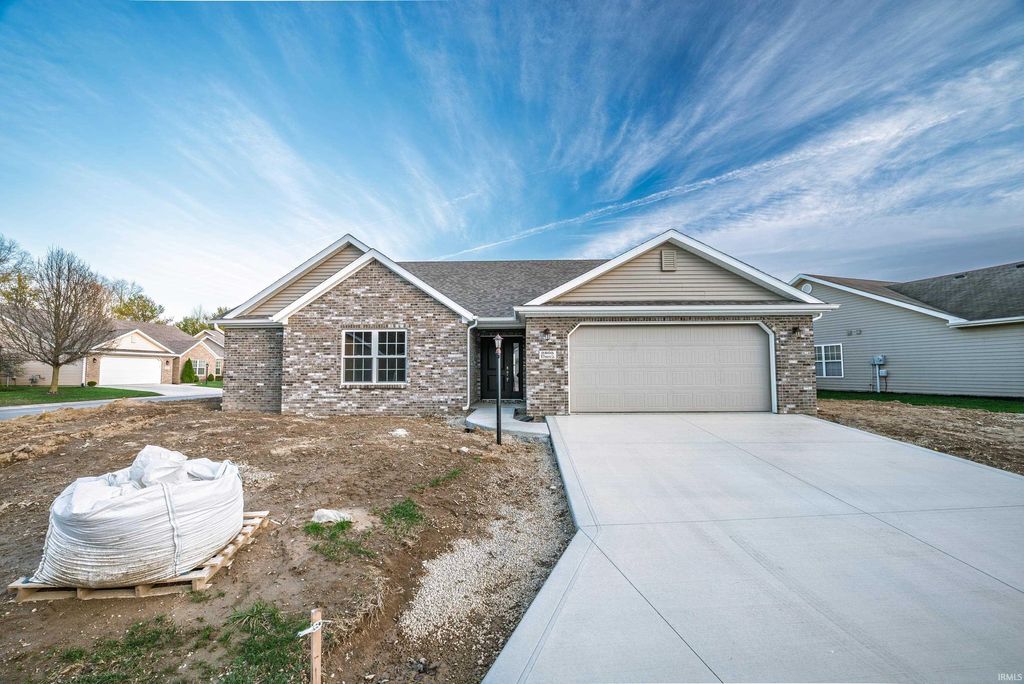 Photo of 2805 W Preserve Lane, Muncie, IN 47304 (MLS # 202538901)