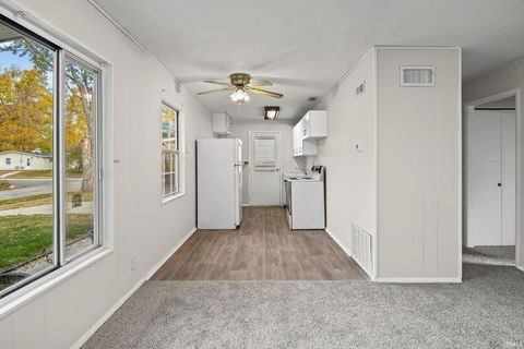 Tiny photo for 2605 Oxford Street, Lafayette, IN 47909 (MLS # 202545786)