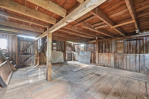 Tiny photo for 607 S Main Street, Farmland, IN 47340 (MLS # 202618302)