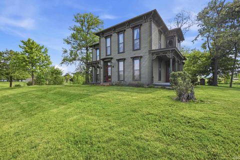 Photo of 607 S Main Street, Farmland, IN 47340 (MLS # 202618302)