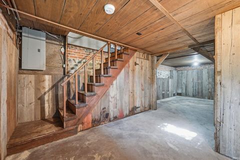 Tiny photo for 607 S Main Street, Farmland, IN 47340 (MLS # 202618302)
