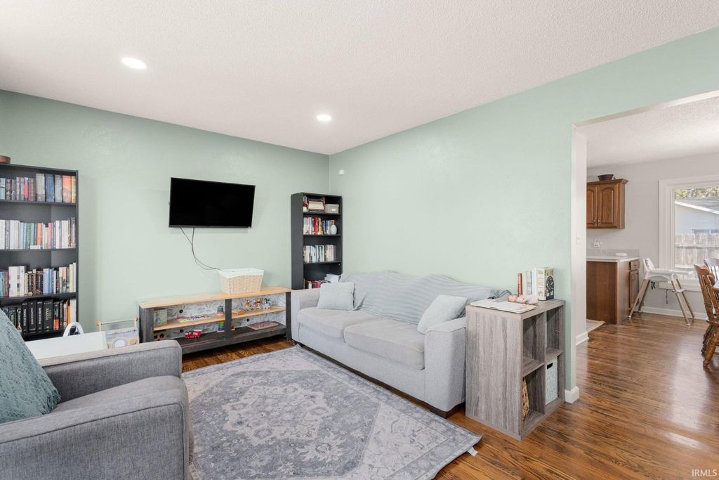Photo of 23729 River Manor Boulevard, Elkhart, IN 46516 (MLS # 202615977)