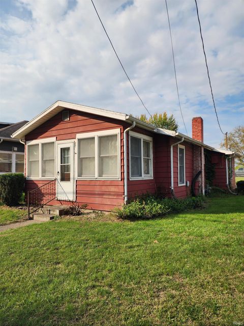 Photo of 717 N Park Avenue, Warsaw, IN 46580 (MLS # 202542395)