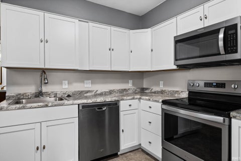 Tiny photo for 201 W Navajo Street, West Lafayette, IN 47906 (MLS # 202624172)