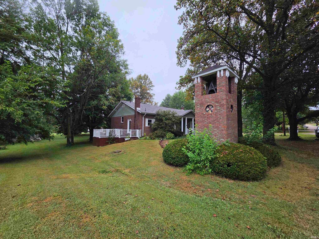Photo of 3311 E Warren Circle CIR, Vincennes, IN 47591 (MLS # 202637440)