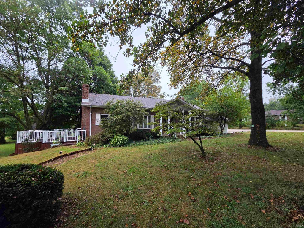 Photo of 3311 E Warren Circle CIR, Vincennes, IN 47591 (MLS # 202637440)