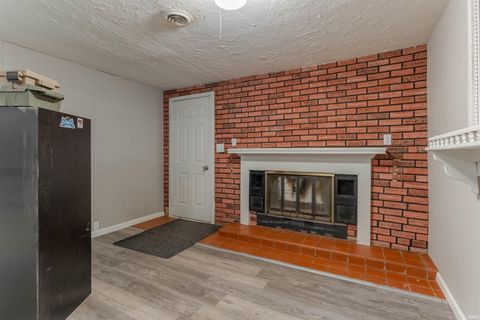 Tiny photo for 1250 Maple Court Street, Evansville, IN 47714 (MLS # 202615534)