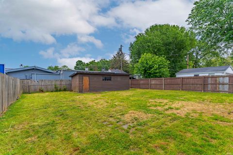 Tiny photo for 1250 Maple Court Street, Evansville, IN 47714 (MLS # 202615534)