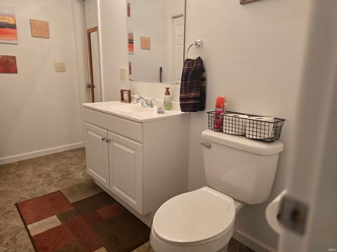 Tiny photo for 235 GREENBRIAR Street, Kokomo, IN 46901 (MLS # 202529712)