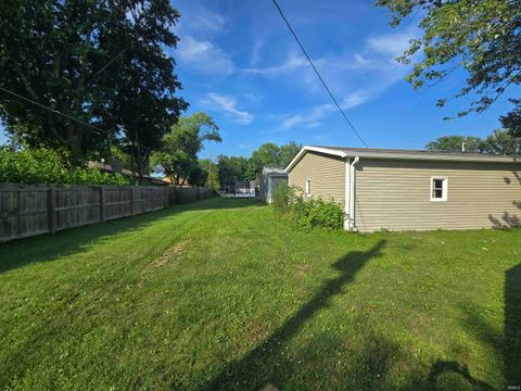 Tiny photo for 235 GREENBRIAR Street, Kokomo, IN 46901 (MLS # 202529712)