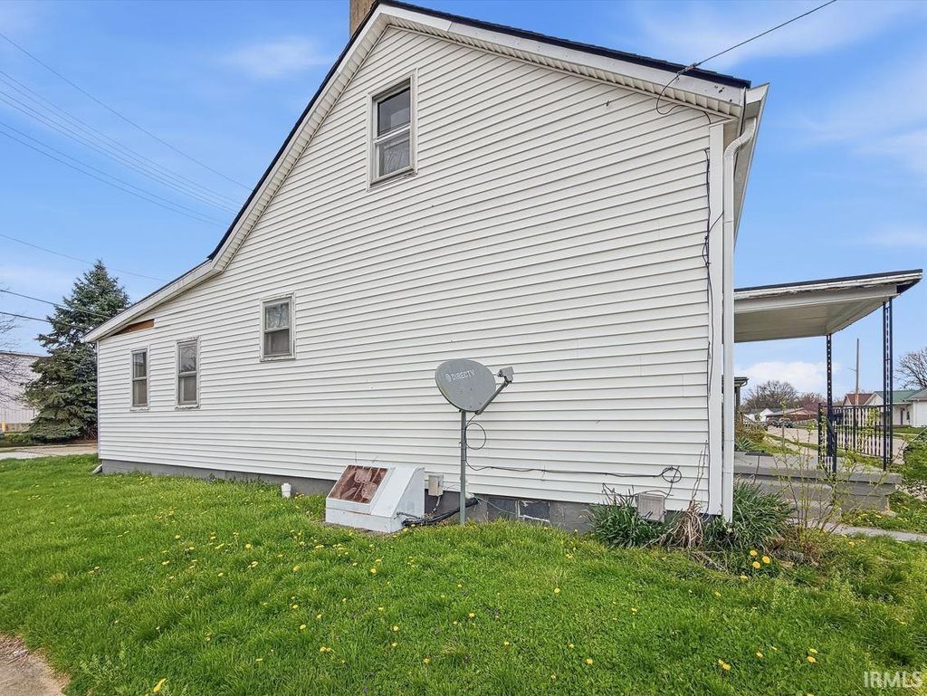 Photo of 204 E Pennsylvania Street, Shelbyville, IN 46176 (MLS # 202611932)