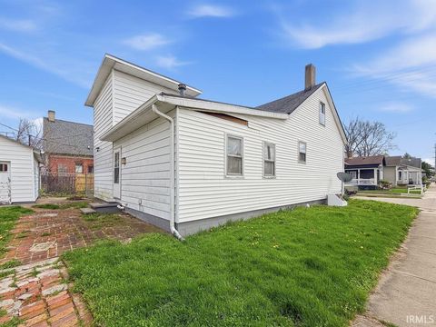 Tiny photo for 204 E Pennsylvania Street, Shelbyville, IN 46176 (MLS # 202611932)