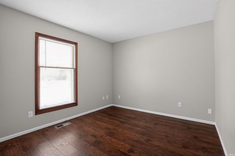 Tiny photo for 8808 Conway Court, Fort Wayne, IN 46825 (MLS # 202604104)