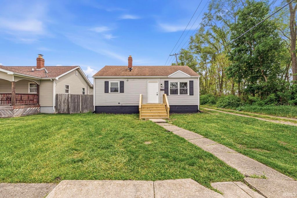Photo of 826 S Illinois Street, South Bend, IN 46619 (MLS # 202618960)