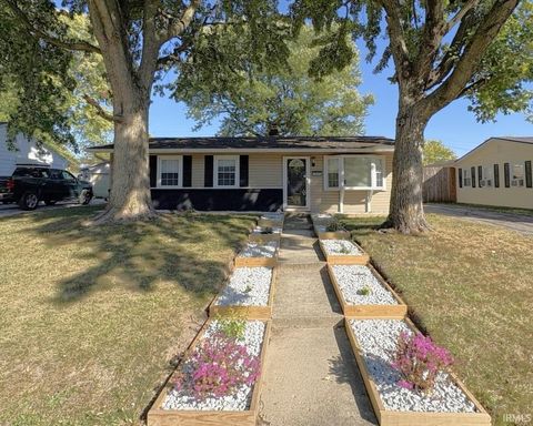 Photo of 920 N BERKLEY Road, Kokomo, IN 46901 (MLS # 202541453)