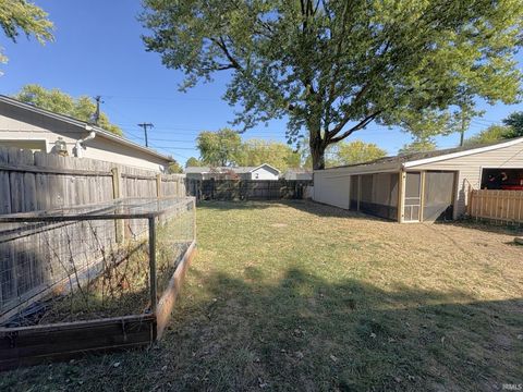 Tiny photo for 920 N BERKLEY Road, Kokomo, IN 46901 (MLS # 202541453)