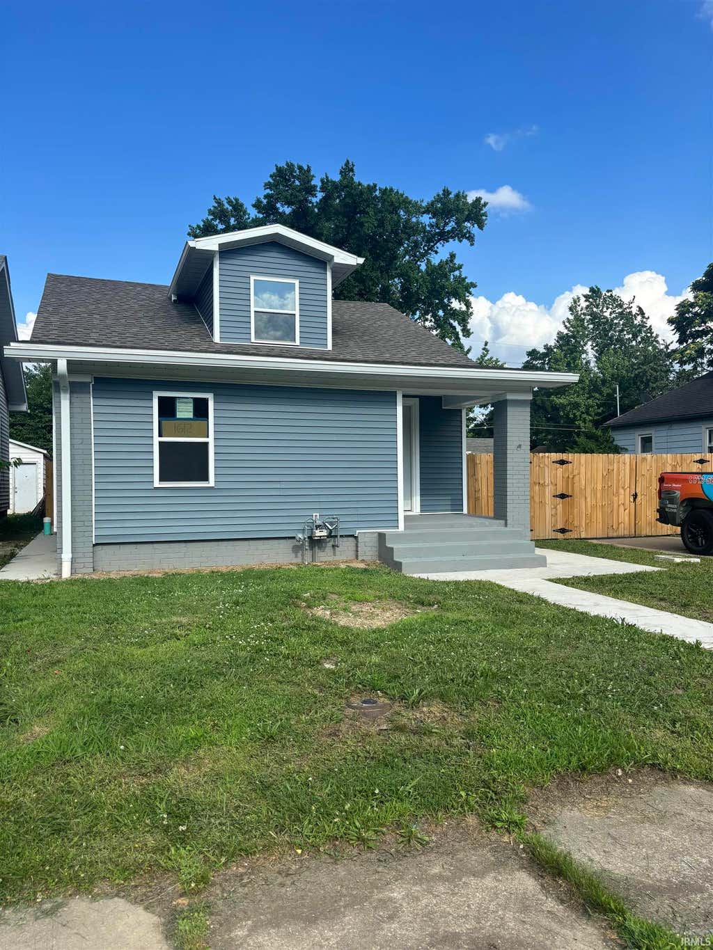 Photo of 1612 S Fares Avenue, Evansville, IN 47714 (MLS # 202622904)