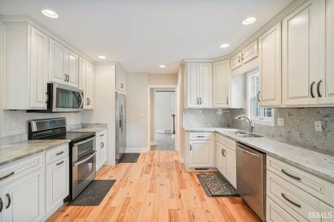 Tiny photo for 1414 Kingston Road, Kokomo, IN 46901 (MLS # 202626485)