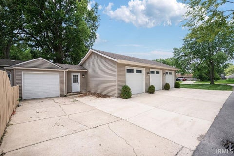 Tiny photo for 1414 Kingston Road, Kokomo, IN 46901 (MLS # 202626485)