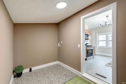 Tiny photo for 106 N Plank Street, Rossville, IN 46065 (MLS # 202506271)