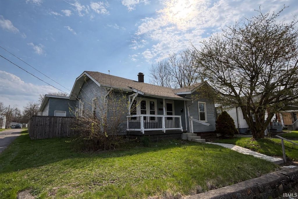 Photo of 2029 Lincoln Avenue, New Castle, IN 47362 (MLS # 202610760)