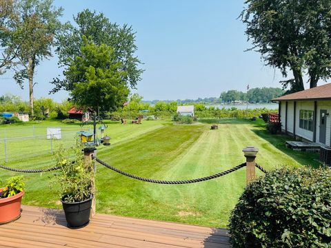 Tiny photo for 11446 S Park Road, Kewanna, IN 46939 (MLS # 202530475)