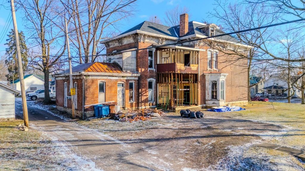 Photo of 218 E Main Street, Wabash, IN 46992 (MLS # 202549418)