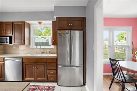Tiny photo for 1214 King Street, Lafayette, IN 47905 (MLS # 202541818)
