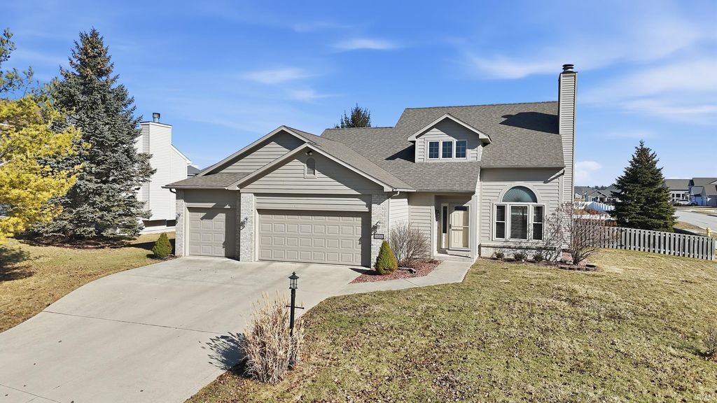 Photo of 14502 Firethorne Path, Fort Wayne, IN 46814 (MLS # 202605469)