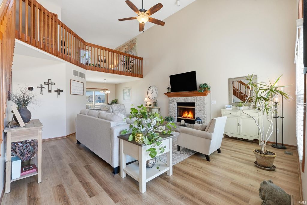 Photo of 14502 Firethorne Path, Fort Wayne, IN 46814 (MLS # 202605469)