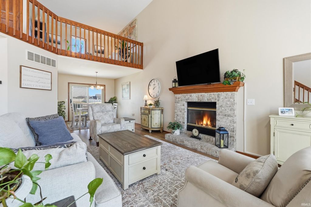 Photo of 14502 Firethorne Path, Fort Wayne, IN 46814 (MLS # 202605469)