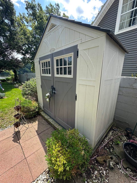 Tiny photo for 1007 E Ohio Street, Monticello, IN 47960 (MLS # 202633214)