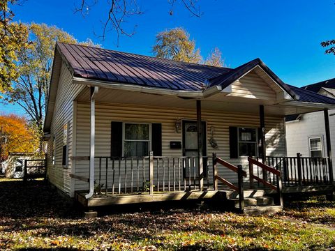 Photo of 719 S Morgan Street, Bluffton, IN 46714 (MLS # 202545623)