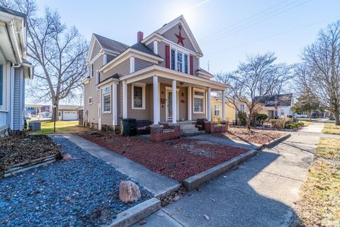 Tiny photo for 715 Pontiac Street, Rochester, IN 46975 (MLS # 202606657)