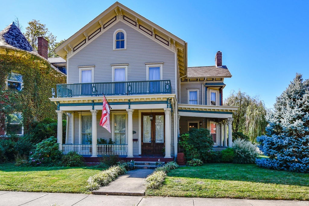 Photo of 803 SE First Street, Evansville, IN 47713 (MLS # 202642297)