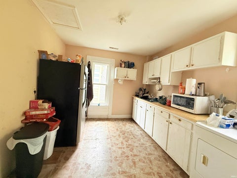 Tiny photo for 1522 S Washington Street, Marion, IN 46953 (MLS # 202618794)