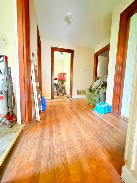 Tiny photo for 1522 S Washington Street, Marion, IN 46953 (MLS # 202618794)