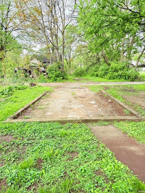 Tiny photo for 1522 S Washington Street, Marion, IN 46953 (MLS # 202618794)